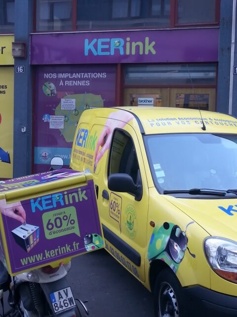 KERink livre gratuitement les clients professionnels sur l'ille et vilaine sous condition de minimum de commande.
