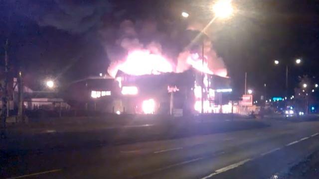 Locaux de Rennes Motos en flamme
